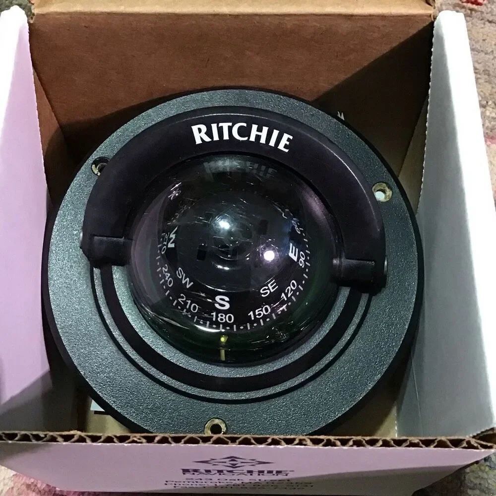 Ritchie F – 50 explore flush mount, Compass